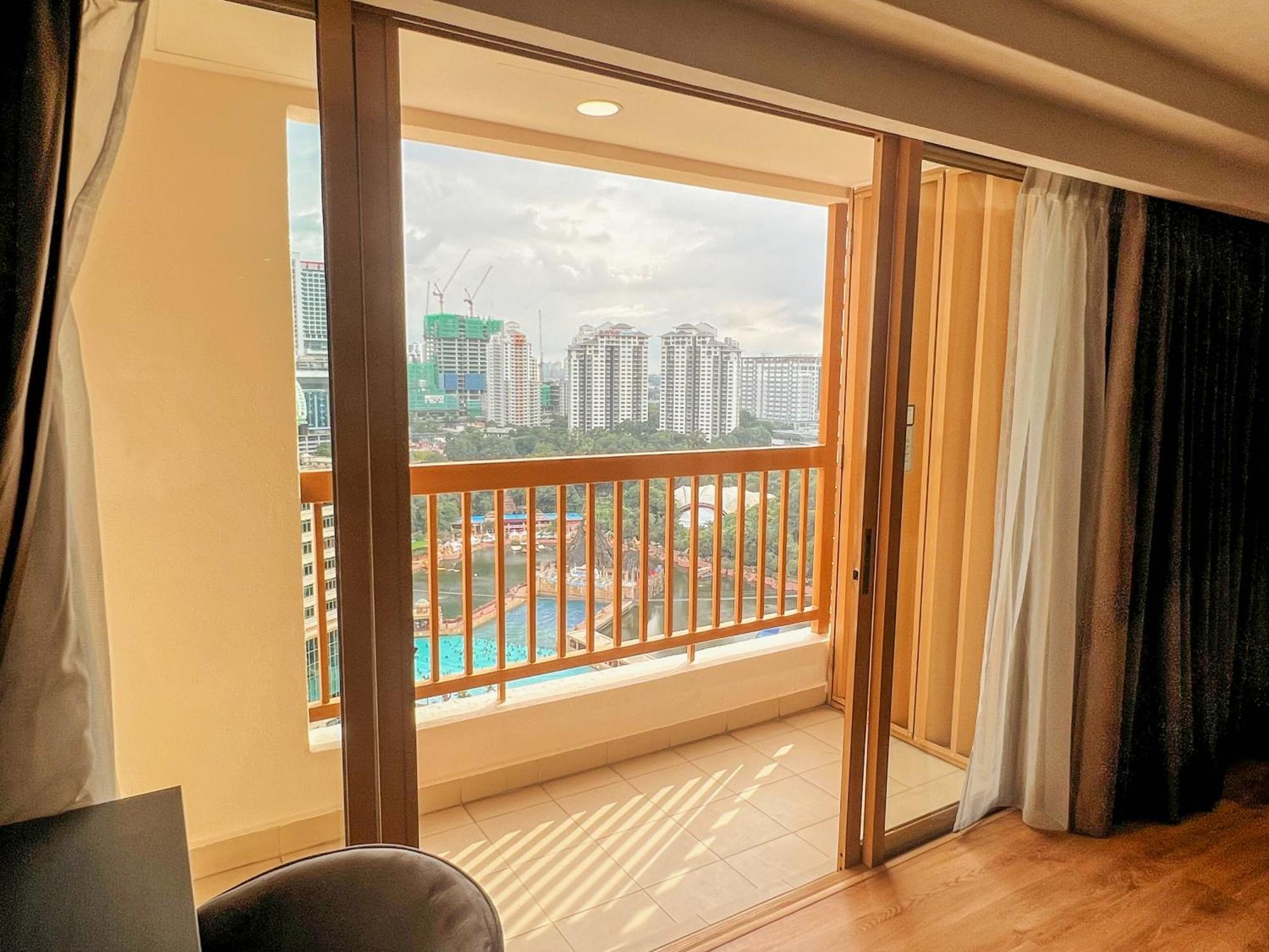 Resort Suites At Bandar Sunway Субанґ-Джая Екстер'єр фото