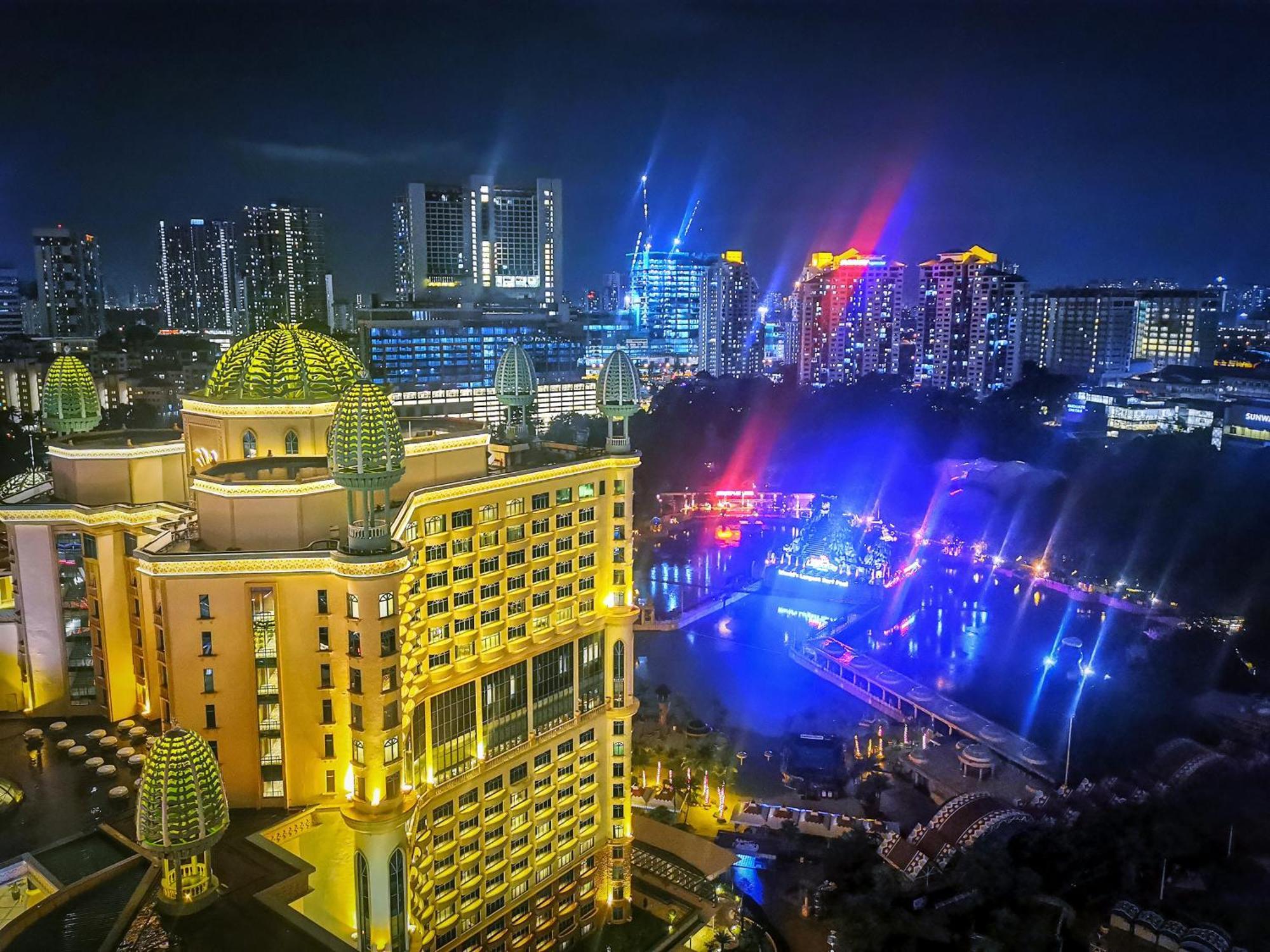 Resort Suites At Bandar Sunway Субанґ-Джая Екстер'єр фото